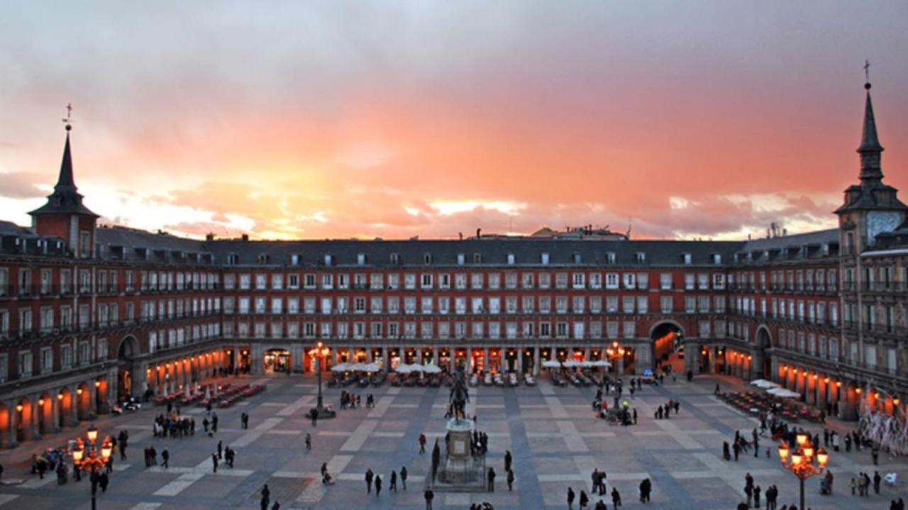 MIT House Plaza Mayor III en Madrid Exterior foto